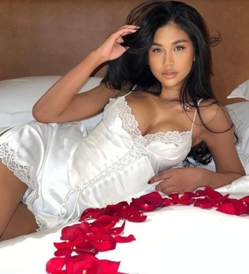 Russain Escorts in Juhu